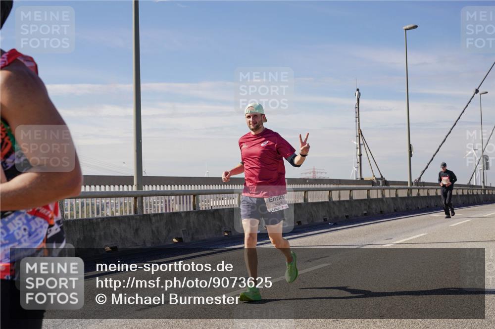 03.10.2025 - Köhlbrandbrückenlauf Michael Burmester http://msf.ph/oto/9073625 03.10.2025 12:38:58 Position 2 4228 meine-sportfotos.de