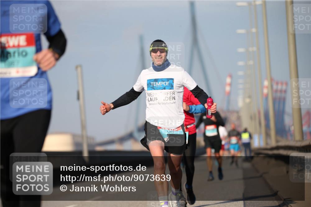 03.10.2025 - Köhlbrandbrückenlauf Jannik Wohlers http://msf.ph/oto/9073639 03.10.2025 09:39:43 Position 3  meine-sportfotos.de