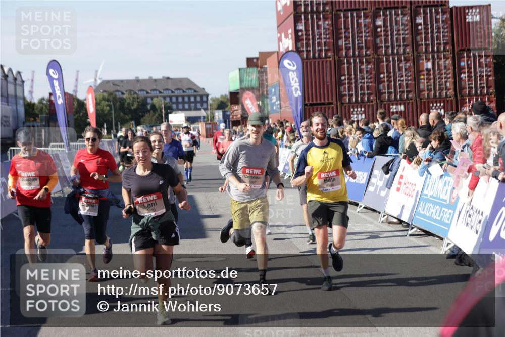03.10.2025 - Köhlbrandbrückenlauf Jannik Wohlers http://msf.ph/oto/9073657 03.10.2025 13:15:58 Ziel 4374, 4423, 4495, 4548, 4677, 4805, 4833, 5022, 5023, 5217, 5867, 5868, 5879, 6270, 6271, 6301, 6445, 6507, 6536 meine-sportfotos.de