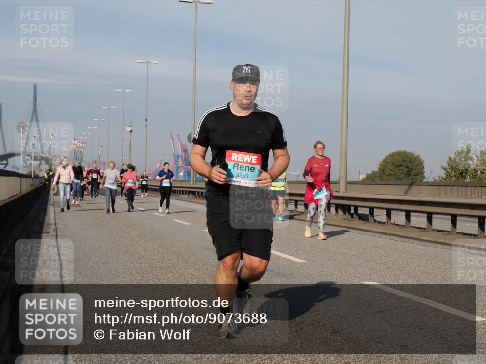 03.10.2025 - Köhlbrandbrückenlauf Fabian Wolf http://msf.ph/oto/9073688 03.10.2025 10:14:00 Position 3 3355 meine-sportfotos.de