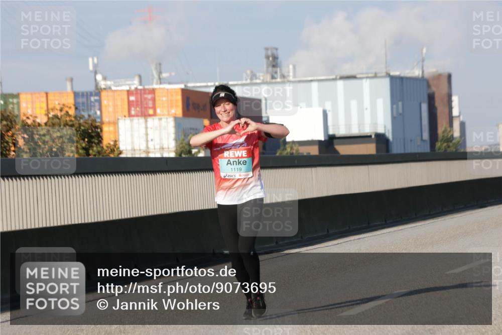 03.10.2025 - Köhlbrandbrückenlauf Jannik Wohlers http://msf.ph/oto/9073695 03.10.2025 09:50:41 Position 3 1119 meine-sportfotos.de