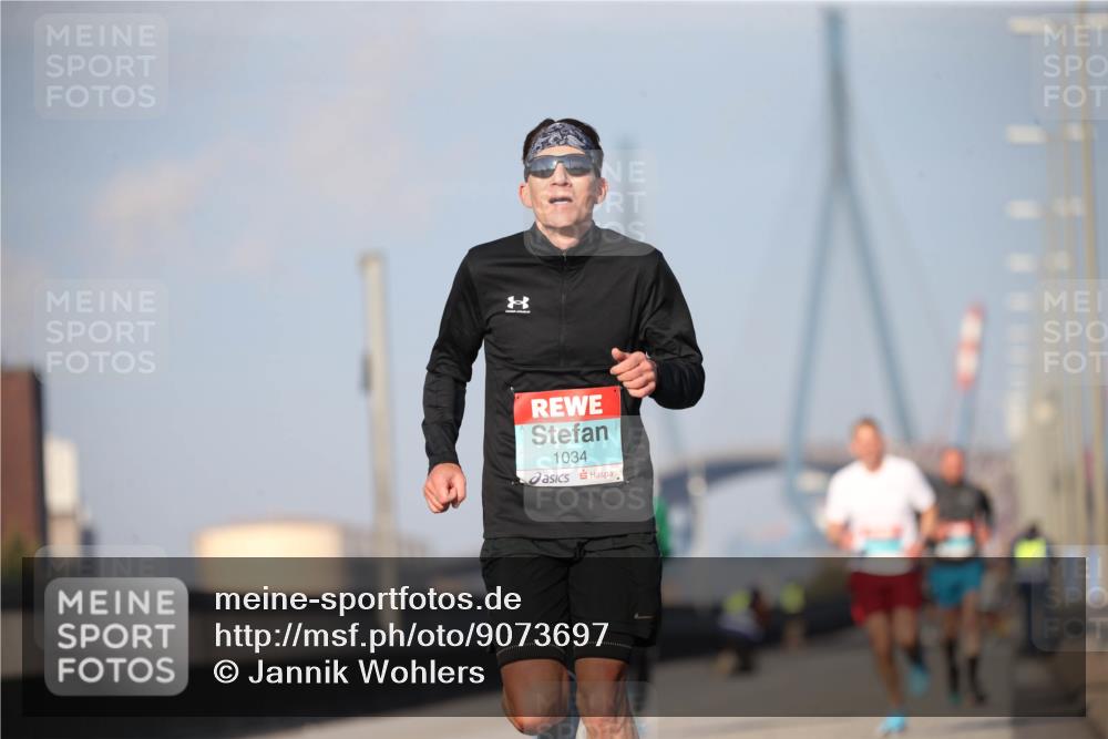 03.10.2025 - Köhlbrandbrückenlauf Jannik Wohlers http://msf.ph/oto/9073697 03.10.2025 09:39:50 Position 3 1034 meine-sportfotos.de