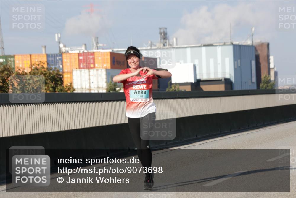 03.10.2025 - Köhlbrandbrückenlauf Jannik Wohlers http://msf.ph/oto/9073698 03.10.2025 09:50:41 Position 3 1119 meine-sportfotos.de