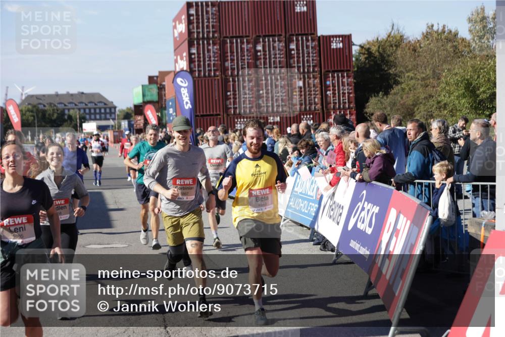 03.10.2025 - Köhlbrandbrückenlauf Jannik Wohlers http://msf.ph/oto/9073715 03.10.2025 13:15:59 Ziel 4374, 4423, 4495, 4548, 4644, 4677, 4805, 4833, 5022, 5023, 5217, 5867, 5868, 5879, 6270, 6271, 6301, 6445, 6507, 6712 meine-sportfotos.de