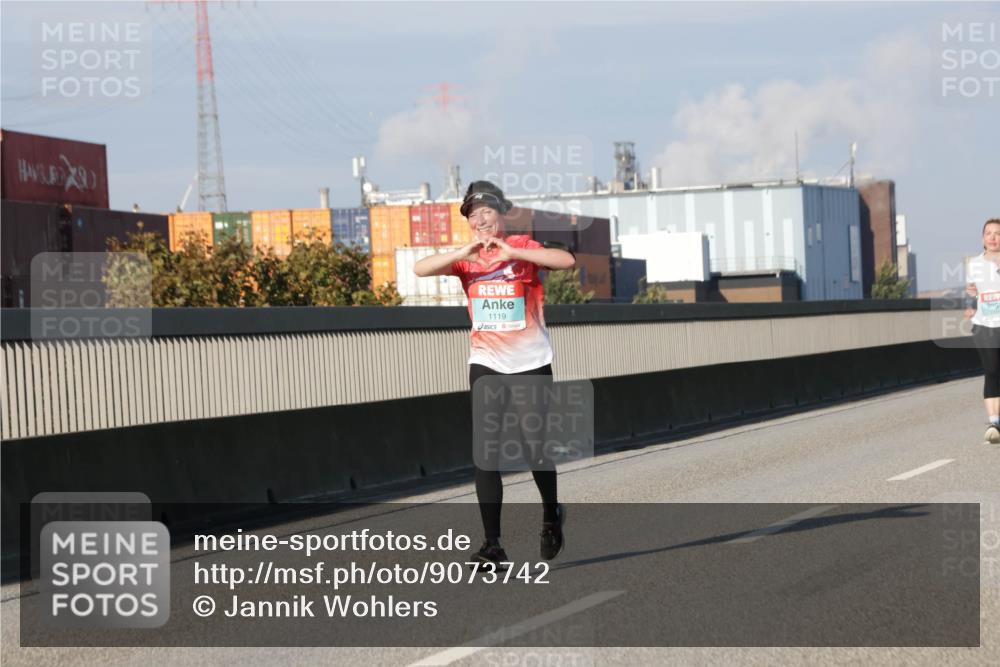 03.10.2025 - Köhlbrandbrückenlauf Jannik Wohlers http://msf.ph/oto/9073742 03.10.2025 09:50:42 Position 3 1119 meine-sportfotos.de
