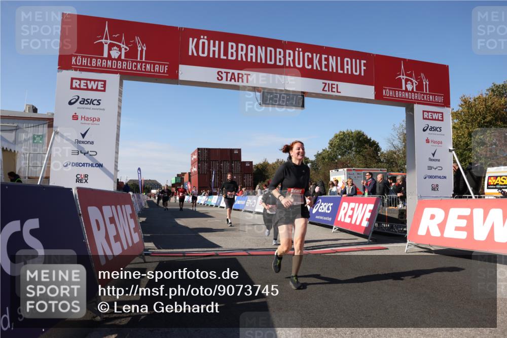 03.10.2025 - Köhlbrandbrückenlauf Lena Gebhardt http://msf.ph/oto/9073745 03.10.2025 13:38:18 Ziel 4435, 5139, 5335, 5509, 5632, 6581, 6582, 6583 meine-sportfotos.de