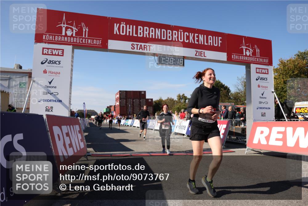 03.10.2025 - Köhlbrandbrückenlauf Lena Gebhardt http://msf.ph/oto/9073767 03.10.2025 13:38:18 Ziel 4435, 5139, 5335, 5509, 5632, 6581, 6582, 6583 meine-sportfotos.de