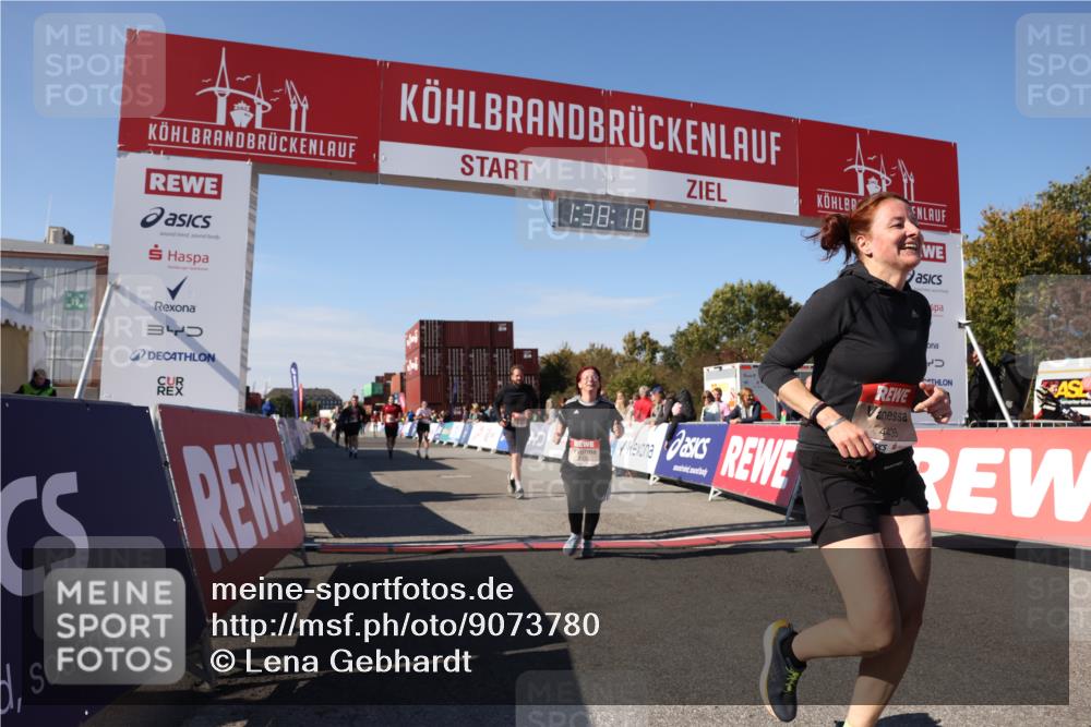 03.10.2025 - Köhlbrandbrückenlauf Lena Gebhardt http://msf.ph/oto/9073780 03.10.2025 13:38:18 Ziel 4435, 5139, 5335, 5509, 5632, 6581, 6582, 6583 meine-sportfotos.de