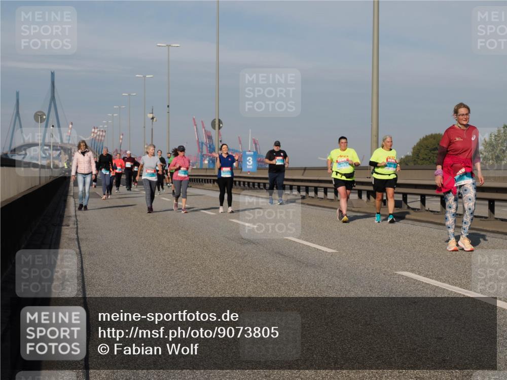 03.10.2025 - Köhlbrandbrückenlauf Fabian Wolf http://msf.ph/oto/9073805 03.10.2025 10:14:04 Position 3 3 meine-sportfotos.de