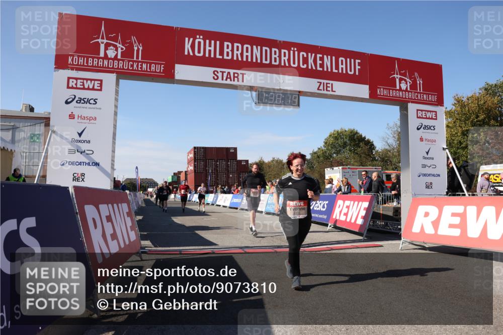 03.10.2025 - Köhlbrandbrückenlauf Lena Gebhardt http://msf.ph/oto/9073810 03.10.2025 13:38:19 Ziel 4435, 5139, 5335, 5509, 5632, 6581, 6582, 6583 meine-sportfotos.de