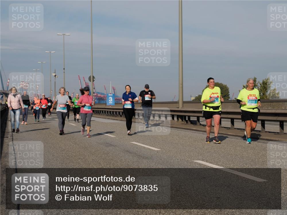 03.10.2025 - Köhlbrandbrückenlauf Fabian Wolf http://msf.ph/oto/9073835 03.10.2025 10:14:06 Position 3 3, 2741 meine-sportfotos.de
