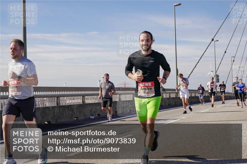 03.10.2025 - Köhlbrandbrückenlauf Michael Burmester http://msf.ph/oto/9073839 03.10.2025 12:39:12 Position 2 4215, 4016 meine-sportfotos.de
