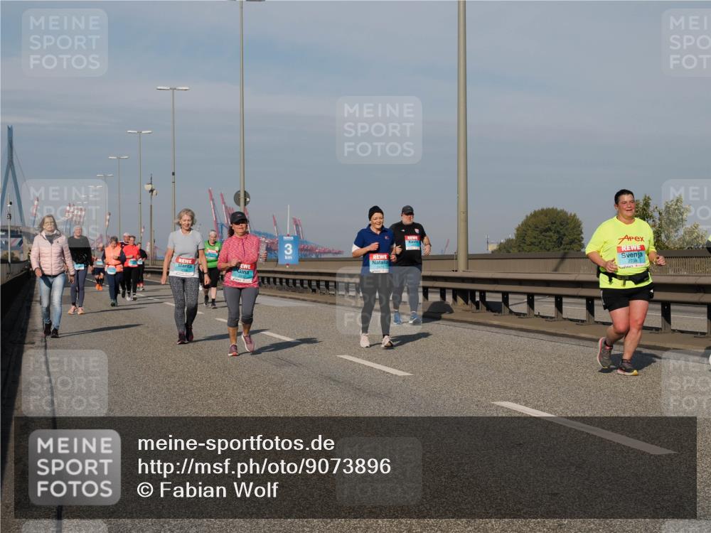 03.10.2025 - Köhlbrandbrückenlauf Fabian Wolf http://msf.ph/oto/9073896 03.10.2025 10:14:07 Position 3 2474, 2738 meine-sportfotos.de