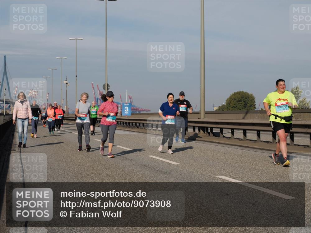 03.10.2025 - Köhlbrandbrückenlauf Fabian Wolf http://msf.ph/oto/9073908 03.10.2025 10:14:07 Position 3 2738 meine-sportfotos.de