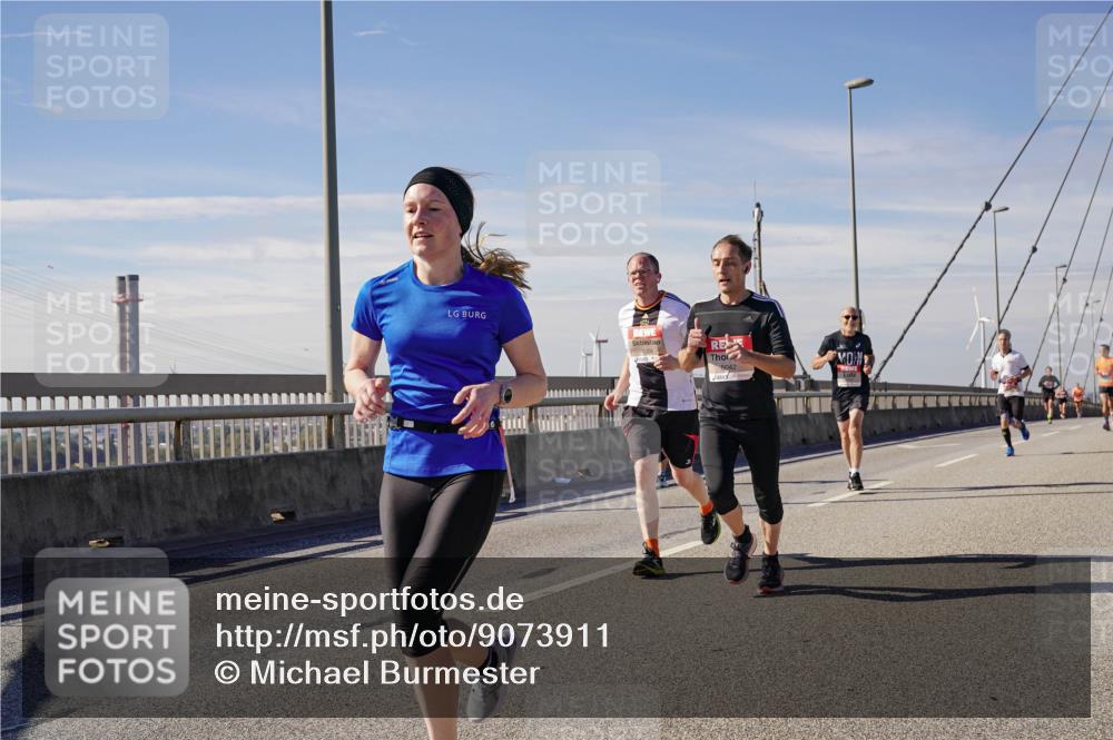 03.10.2025 - Köhlbrandbrückenlauf Michael Burmester http://msf.ph/oto/9073911 03.10.2025 12:39:18 Position 2 6042 meine-sportfotos.de
