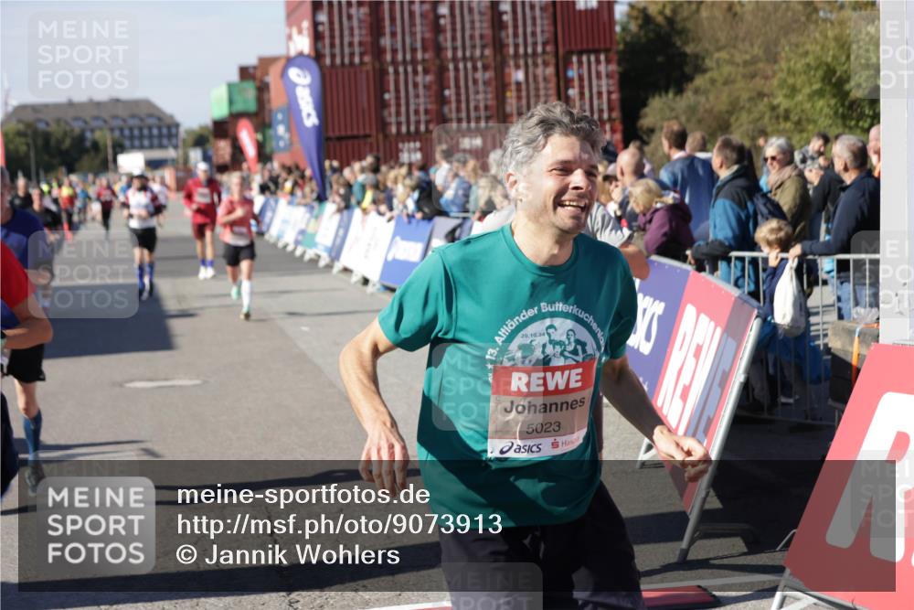 03.10.2025 - Köhlbrandbrückenlauf Jannik Wohlers http://msf.ph/oto/9073913 03.10.2025 13:16:01 Ziel 4374, 4423, 4495, 4548, 4644, 4677, 4805, 4833, 5022, 5023, 5217, 5867, 5868, 5879, 6270, 6271, 6301, 6507, 6712 meine-sportfotos.de