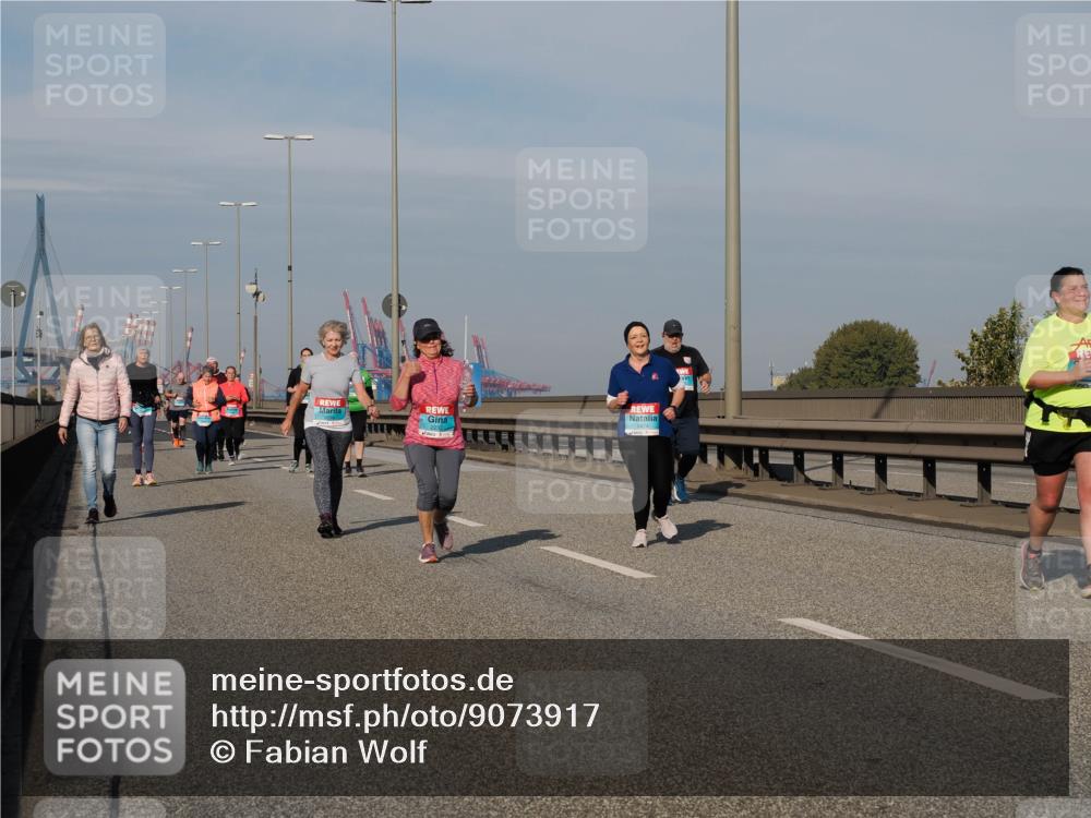 03.10.2025 - Köhlbrandbrückenlauf Fabian Wolf http://msf.ph/oto/9073917 03.10.2025 10:14:08 Position 3 2474 meine-sportfotos.de