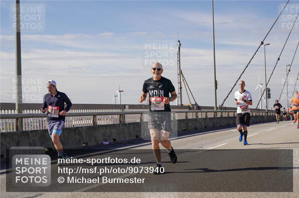 03.10.2025 - Köhlbrandbrückenlauf Michael Burmester http://msf.ph/oto/9073940 03.10.2025 12:39:20 Position 2 4177 meine-sportfotos.de