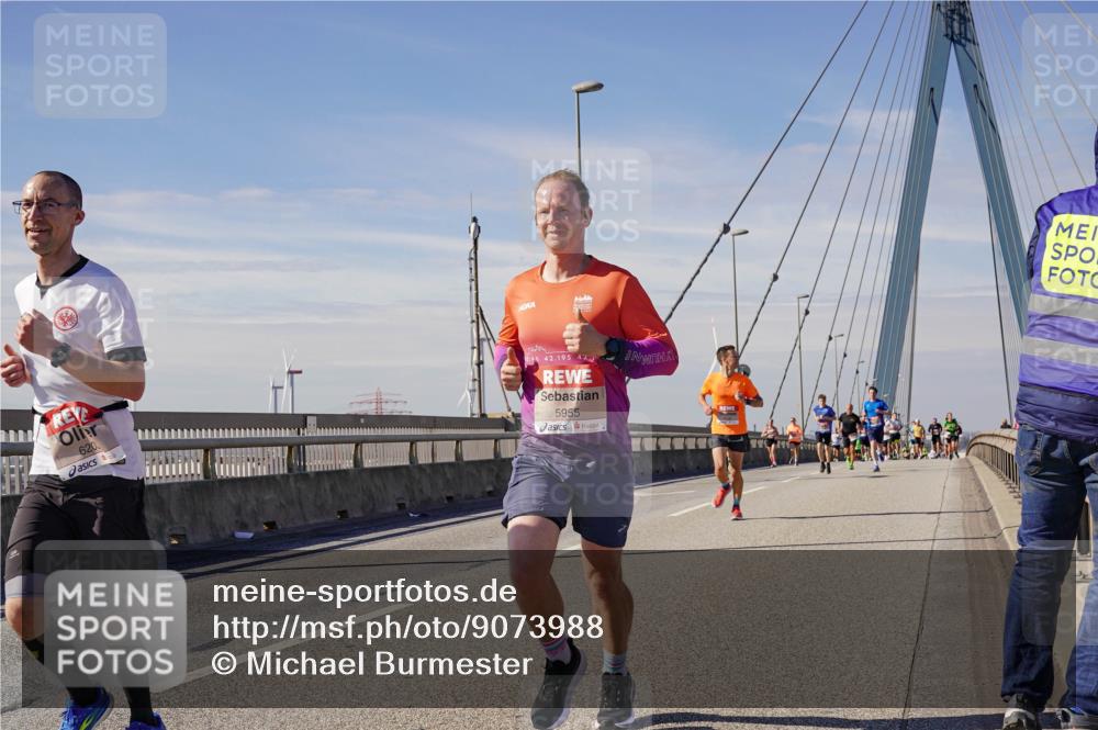 03.10.2025 - Köhlbrandbrückenlauf Michael Burmester http://msf.ph/oto/9073988 03.10.2025 12:39:23 Position 2 620, 95, 42, 195, 42, 5955 meine-sportfotos.de