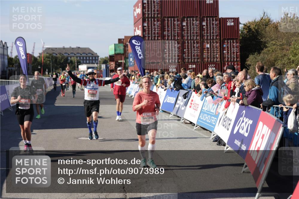 03.10.2025 - Köhlbrandbrückenlauf Jannik Wohlers http://msf.ph/oto/9073989 03.10.2025 13:16:04 Ziel 4311, 4374, 4423, 4495, 4548, 4644, 4677, 4805, 4833, 5022, 5023, 5217, 5336, 5867, 5868, 6270, 6271, 6507, 6712 meine-sportfotos.de