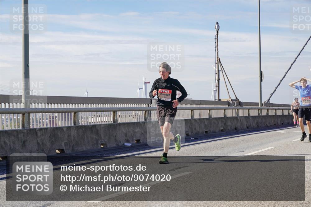 03.10.2025 - Köhlbrandbrückenlauf Michael Burmester http://msf.ph/oto/9074020 03.10.2025 12:39:29 Position 2 4164 meine-sportfotos.de