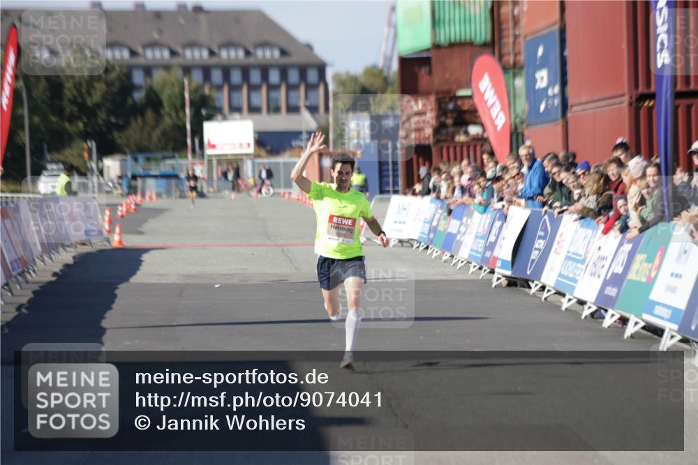 03.10.2025 - Köhlbrandbrückenlauf Jannik Wohlers http://msf.ph/oto/9074041 03.10.2025 12:45:17 Ziel 6280 meine-sportfotos.de