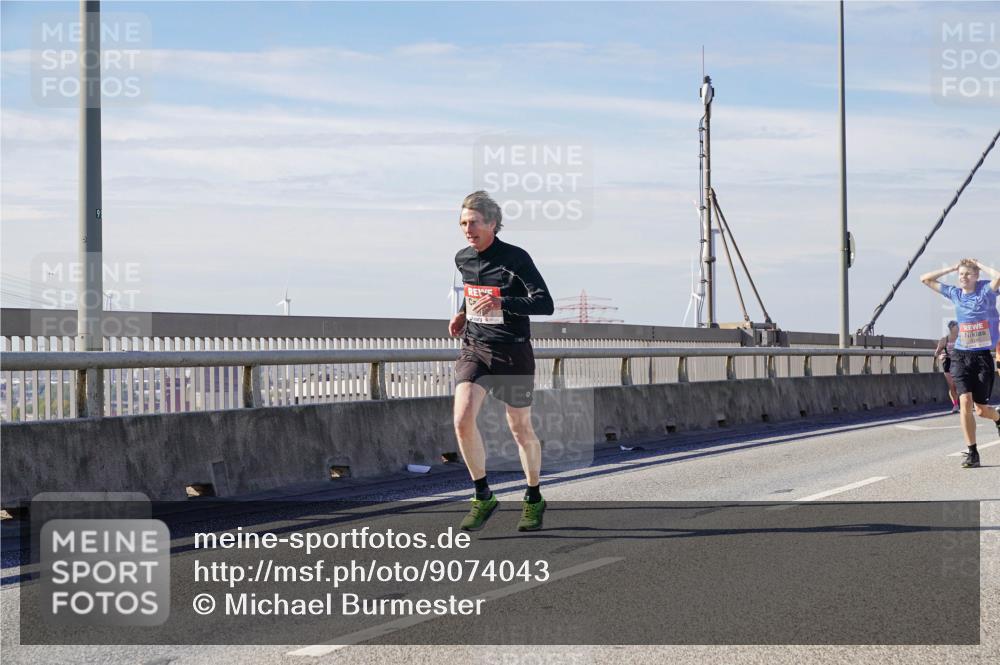 03.10.2025 - Köhlbrandbrückenlauf Michael Burmester http://msf.ph/oto/9074043 03.10.2025 12:39:29 Position 2  meine-sportfotos.de