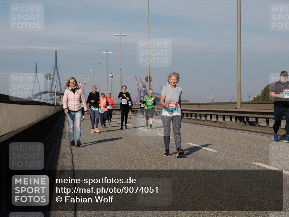 03.10.2025 - Köhlbrandbrückenlauf Fabian Wolf http://msf.ph/oto/9074051 03.10.2025 10:14:11 Position 3 247 meine-sportfotos.de