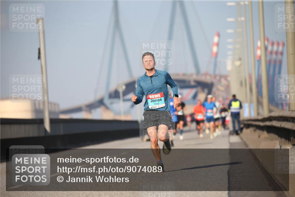 03.10.2025 - Köhlbrandbrückenlauf Jannik Wohlers http://msf.ph/oto/9074089 03.10.2025 09:40:09 Position 3 3350 meine-sportfotos.de