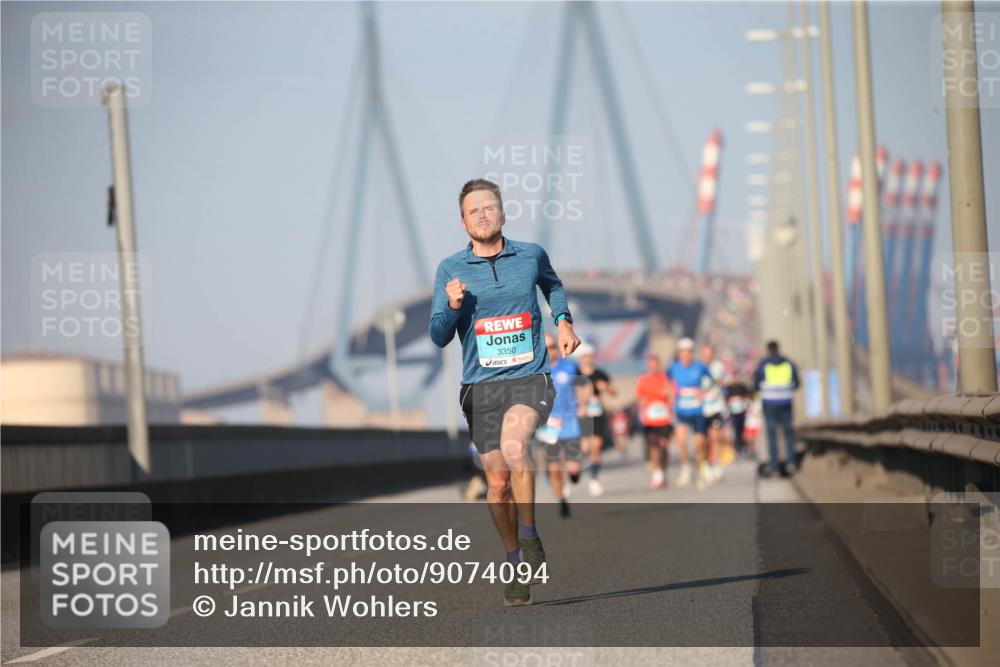 03.10.2025 - Köhlbrandbrückenlauf Jannik Wohlers http://msf.ph/oto/9074094 03.10.2025 09:40:09 Position 3 3350 meine-sportfotos.de