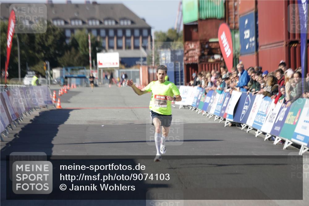 03.10.2025 - Köhlbrandbrückenlauf Jannik Wohlers http://msf.ph/oto/9074103 03.10.2025 12:45:17 Ziel 6280 meine-sportfotos.de