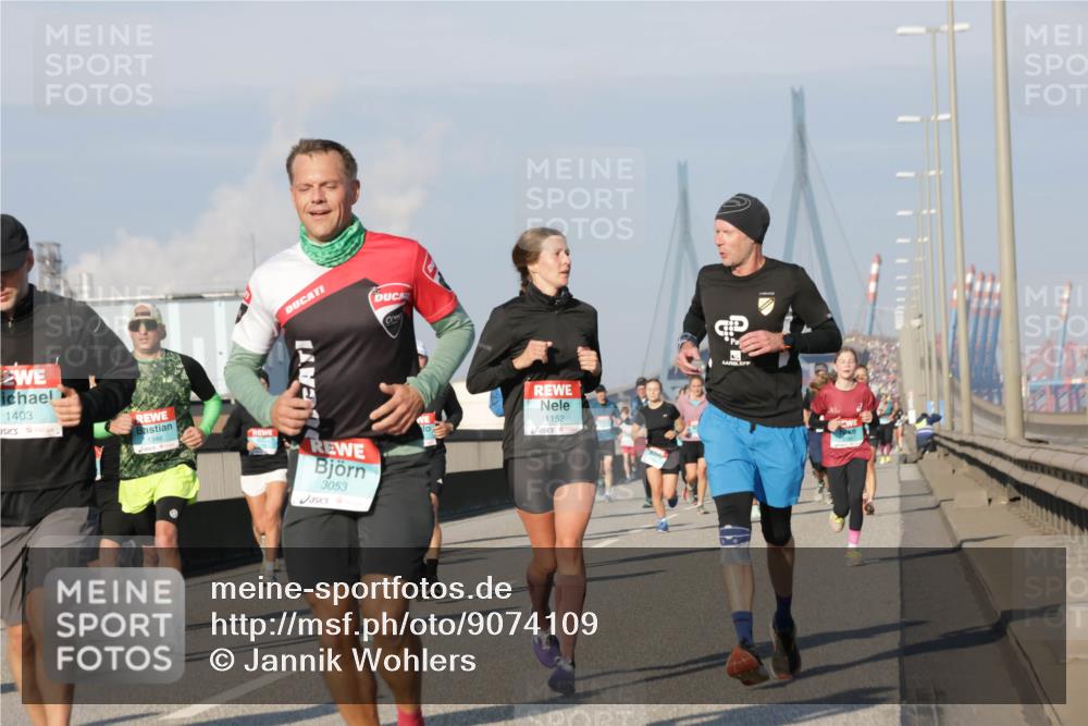 03.10.2025 - Köhlbrandbrückenlauf Jannik Wohlers http://msf.ph/oto/9074109 03.10.2025 09:50:54 Position 3 1403, 1346, 3053, 1152 meine-sportfotos.de