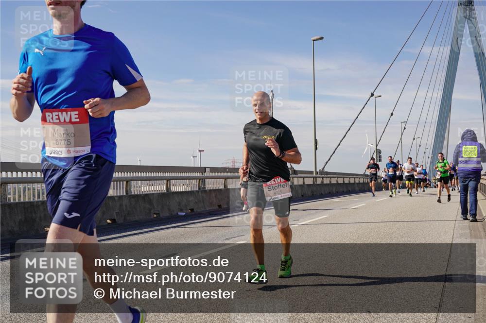03.10.2025 - Köhlbrandbrückenlauf Michael Burmester http://msf.ph/oto/9074124 03.10.2025 12:39:34 Position 2 6775, 4275 meine-sportfotos.de