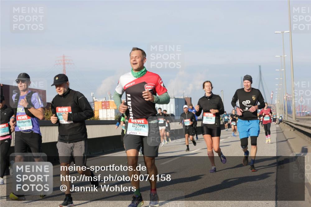 03.10.2025 - Köhlbrandbrückenlauf Jannik Wohlers http://msf.ph/oto/9074158 03.10.2025 09:50:55 Position 3 1415, 3053, 1152 meine-sportfotos.de