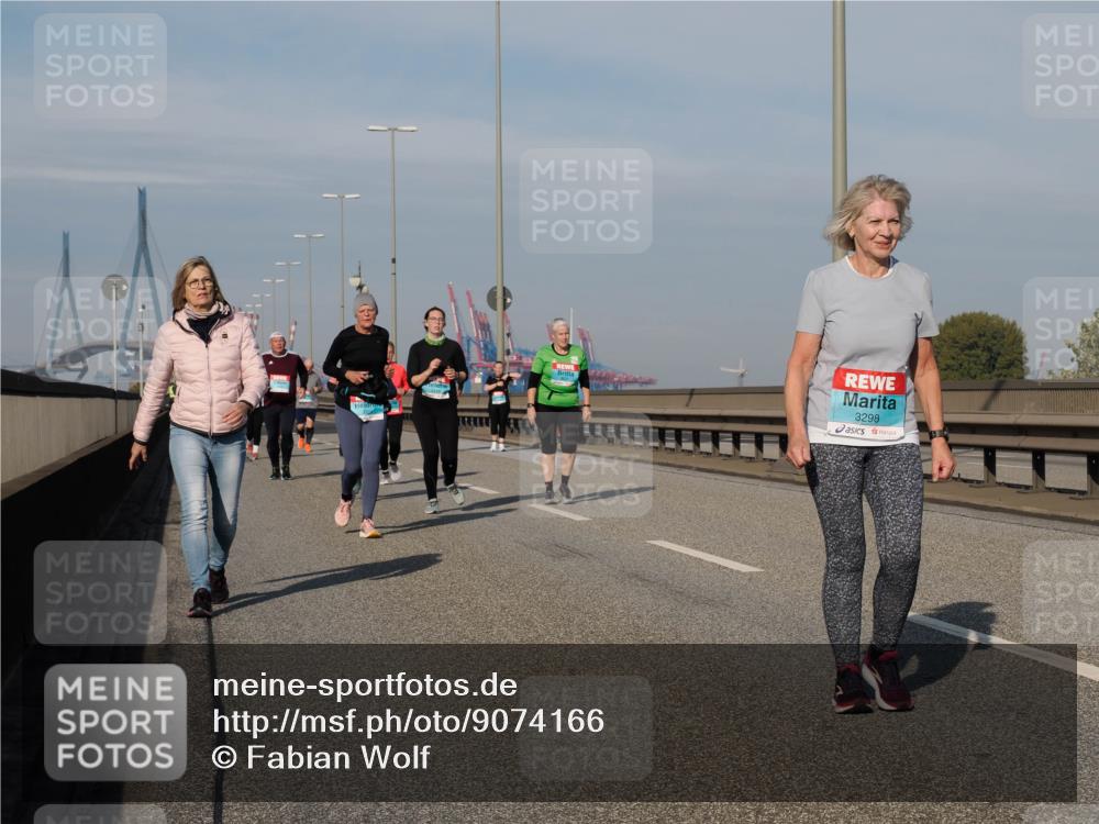 03.10.2025 - Köhlbrandbrückenlauf Fabian Wolf http://msf.ph/oto/9074166 03.10.2025 10:14:13 Position 3 3298 meine-sportfotos.de