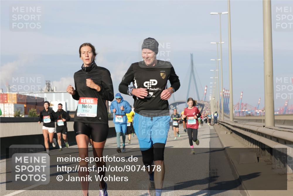 03.10.2025 - Köhlbrandbrückenlauf Jannik Wohlers http://msf.ph/oto/9074178 03.10.2025 09:50:56 Position 3 1152 meine-sportfotos.de