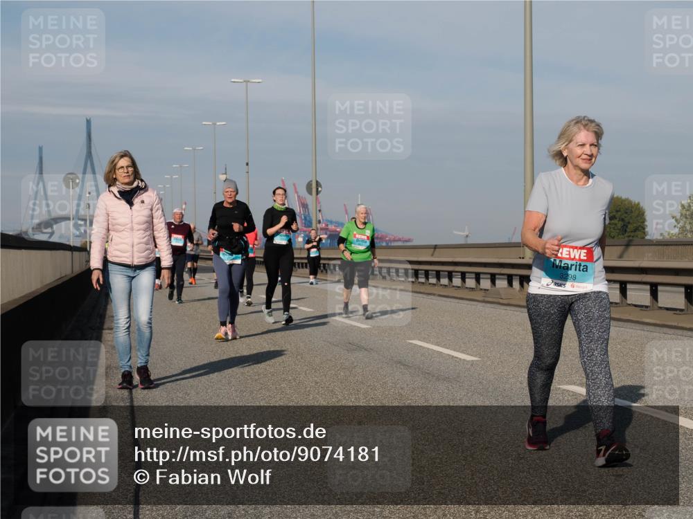 03.10.2025 - Köhlbrandbrückenlauf Fabian Wolf http://msf.ph/oto/9074181 03.10.2025 10:14:13 Position 3 3298, 1 meine-sportfotos.de