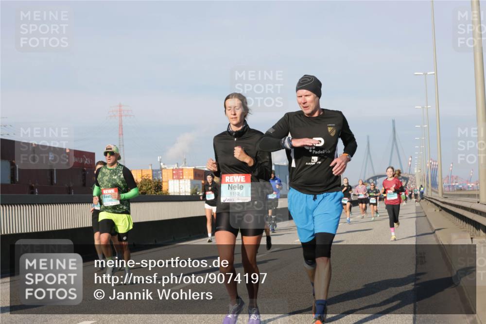 03.10.2025 - Köhlbrandbrückenlauf Jannik Wohlers http://msf.ph/oto/9074197 03.10.2025 09:50:57 Position 3 1152, 917 meine-sportfotos.de