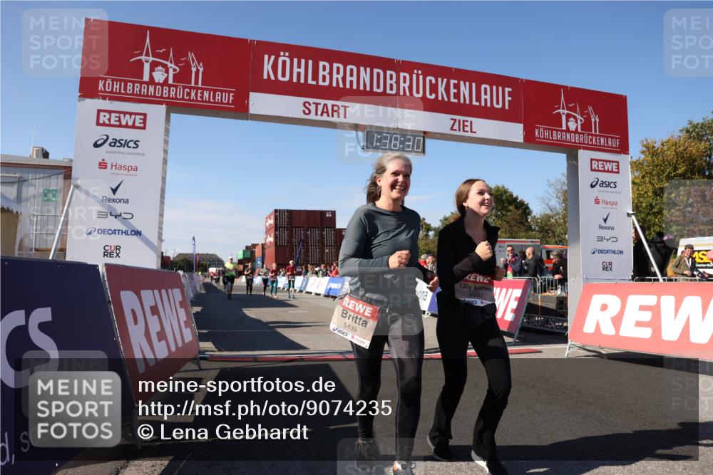 03.10.2025 - Köhlbrandbrückenlauf Lena Gebhardt http://msf.ph/oto/9074235 03.10.2025 13:38:30 Ziel 4697, 5439, 5509, 5590, 5591, 6201, 6581, 6582, 6583 meine-sportfotos.de