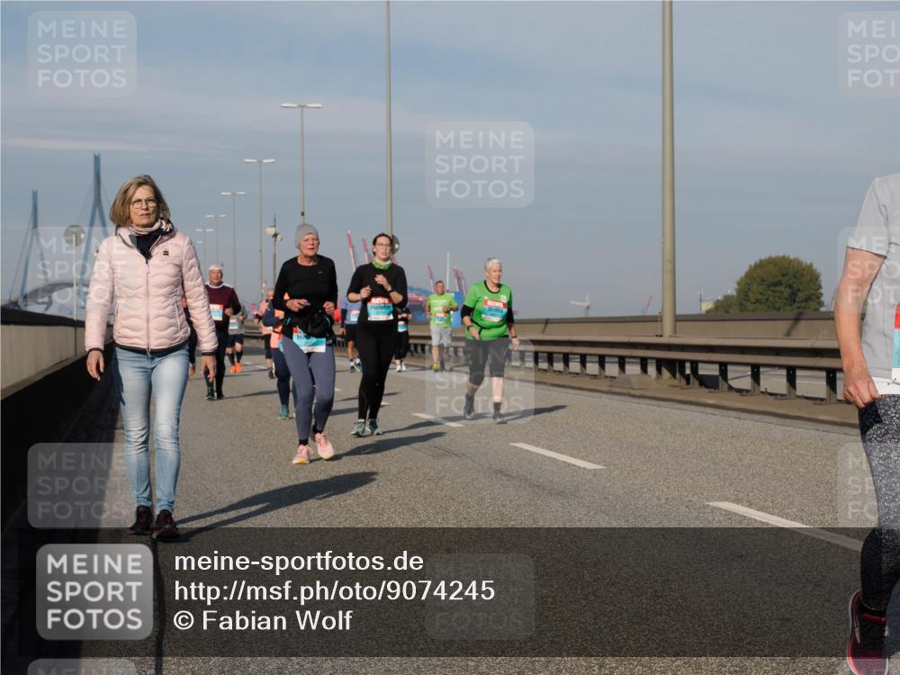 03.10.2025 - Köhlbrandbrückenlauf Fabian Wolf http://msf.ph/oto/9074245 03.10.2025 10:14:14 Position 3  meine-sportfotos.de