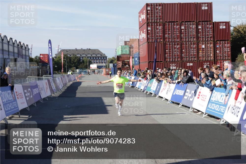 03.10.2025 - Köhlbrandbrückenlauf Jannik Wohlers http://msf.ph/oto/9074283 03.10.2025 12:45:19 Ziel 6280 meine-sportfotos.de