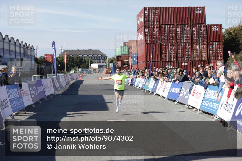03.10.2025 - Köhlbrandbrückenlauf Jannik Wohlers http://msf.ph/oto/9074302 03.10.2025 12:45:19 Ziel 6280 meine-sportfotos.de