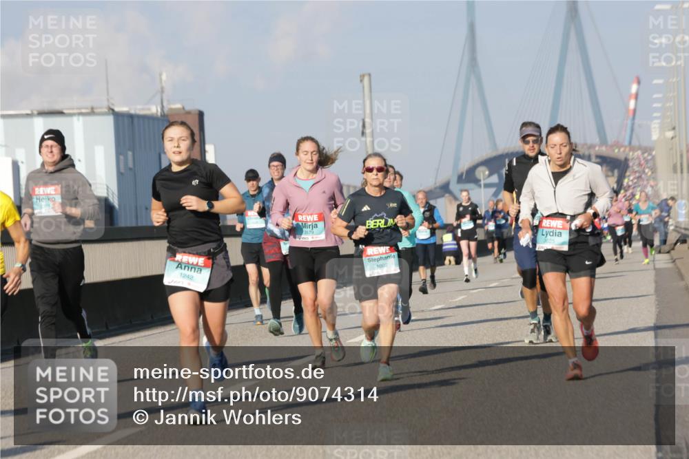 03.10.2025 - Köhlbrandbrückenlauf Jannik Wohlers http://msf.ph/oto/9074314 03.10.2025 09:51:02 Position 3 2323, 1242, 3579, 1092, 3625 meine-sportfotos.de