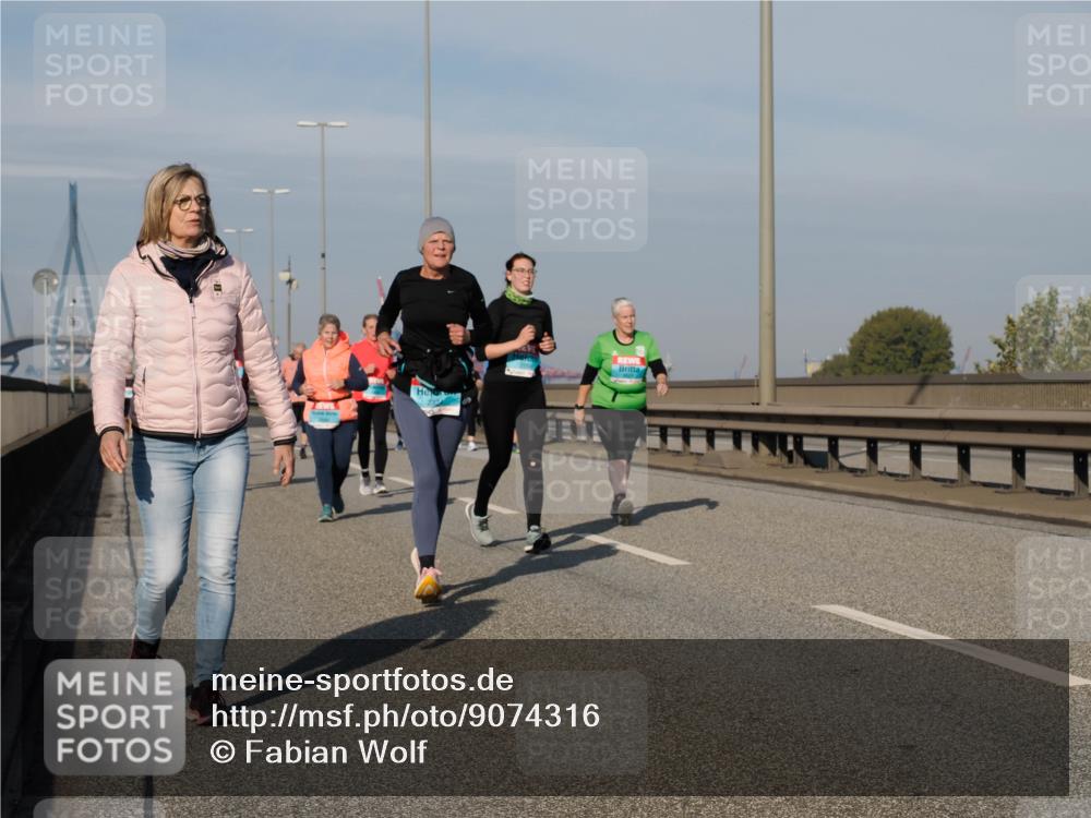 03.10.2025 - Köhlbrandbrückenlauf Fabian Wolf http://msf.ph/oto/9074316 03.10.2025 10:14:15 Position 3  meine-sportfotos.de