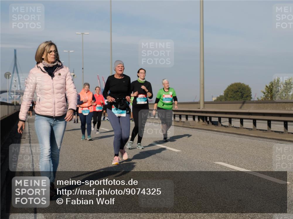 03.10.2025 - Köhlbrandbrückenlauf Fabian Wolf http://msf.ph/oto/9074325 03.10.2025 10:14:16 Position 3 2324 meine-sportfotos.de
