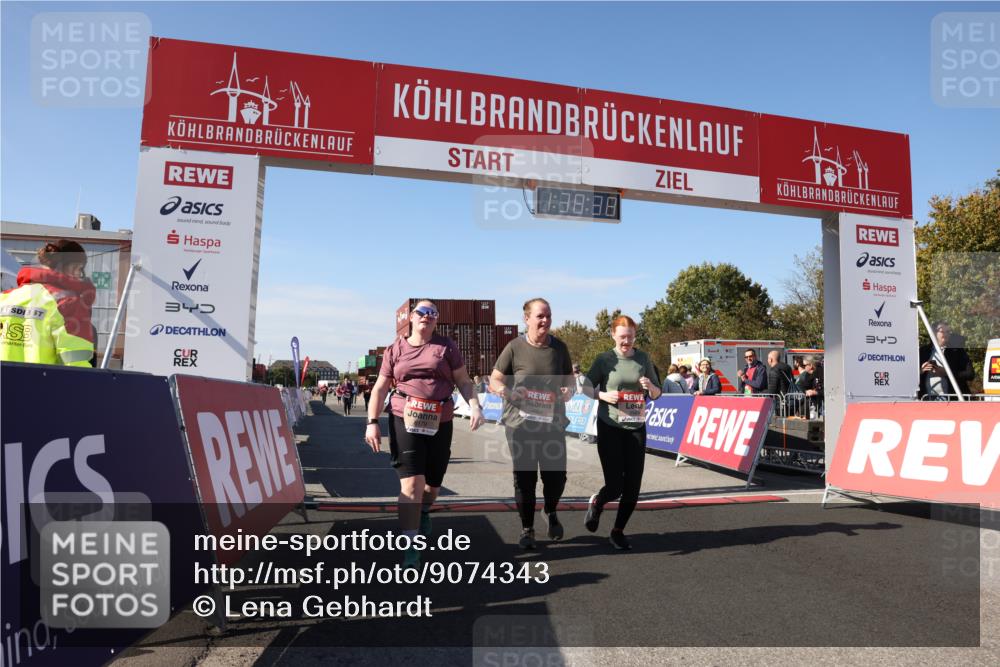 03.10.2025 - Köhlbrandbrückenlauf Lena Gebhardt http://msf.ph/oto/9074343 03.10.2025 13:38:39 Ziel 4884, 5564, 5590, 5591, 6179, 6201 meine-sportfotos.de