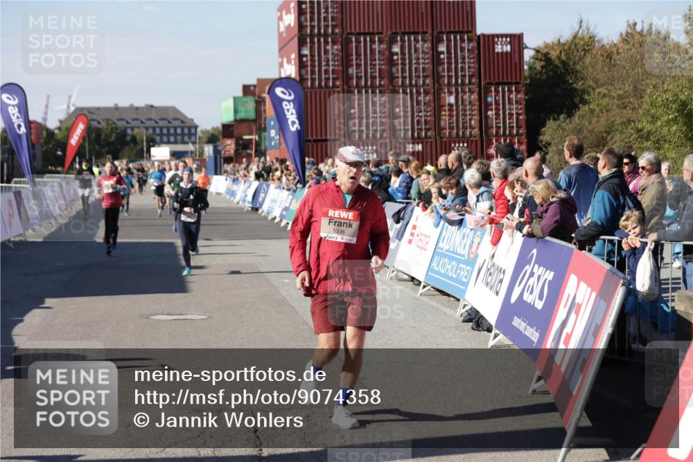 03.10.2025 - Köhlbrandbrückenlauf Jannik Wohlers http://msf.ph/oto/9074358 03.10.2025 13:16:08 Ziel 4311, 4423, 4495, 4548, 4644, 4696, 4805, 5022, 5023, 5068, 5217, 5336, 5684, 5867, 5868, 6270, 6271, 6712 meine-sportfotos.de