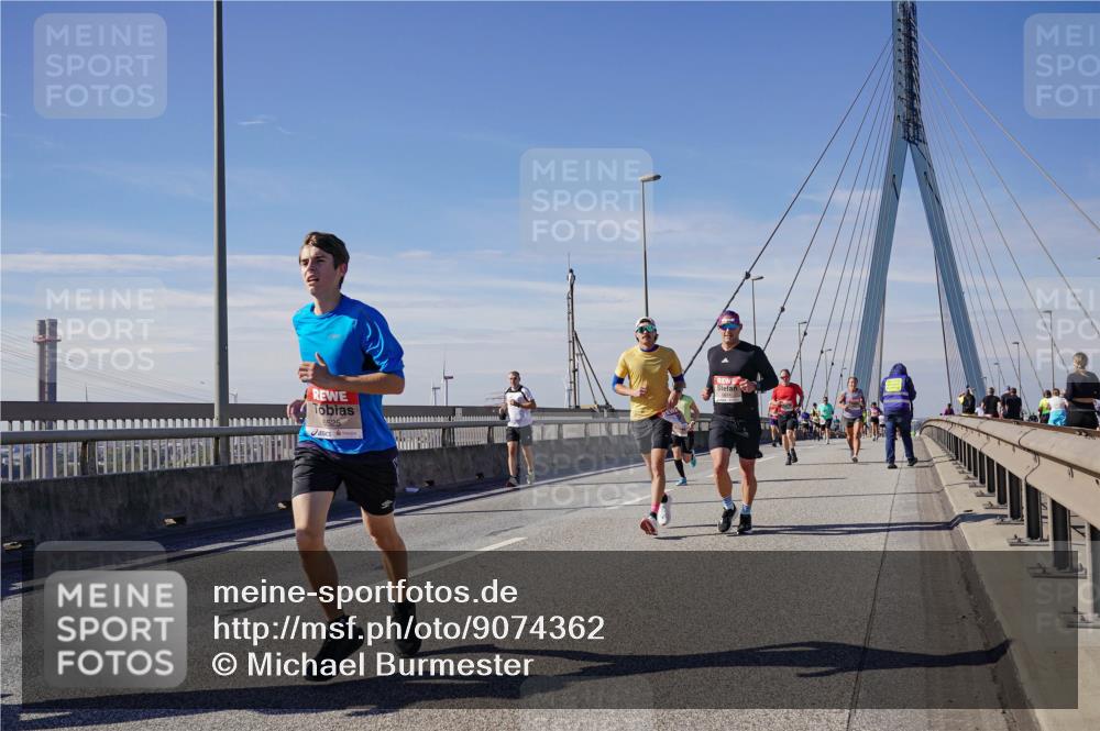 03.10.2025 - Köhlbrandbrückenlauf Michael Burmester http://msf.ph/oto/9074362 03.10.2025 12:39:45 Position 2 6525 meine-sportfotos.de