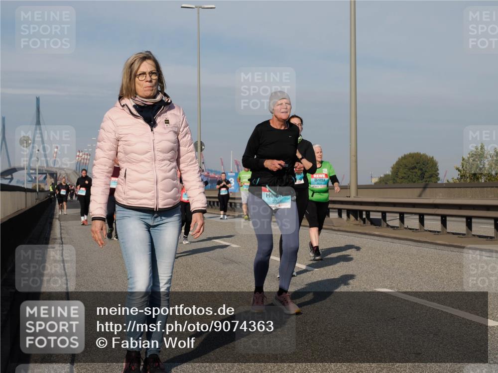 03.10.2025 - Köhlbrandbrückenlauf Fabian Wolf http://msf.ph/oto/9074363 03.10.2025 10:14:16 Position 3 2324 meine-sportfotos.de