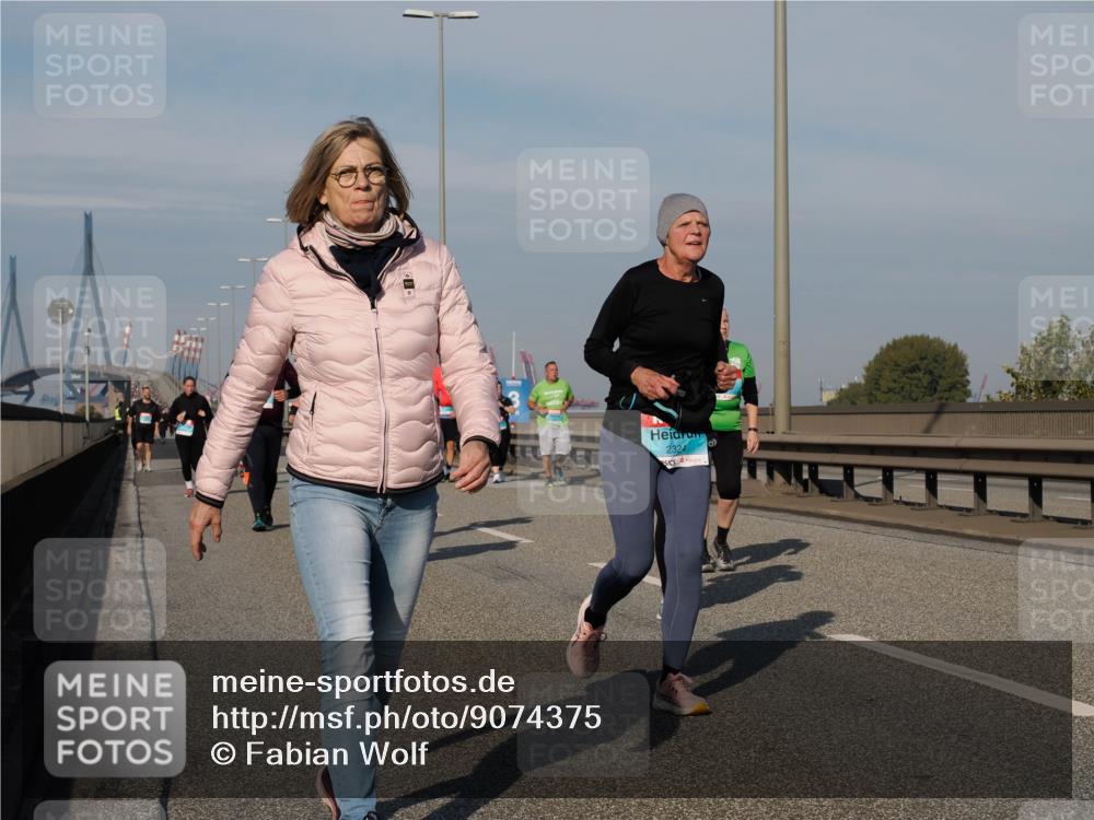 03.10.2025 - Köhlbrandbrückenlauf Fabian Wolf http://msf.ph/oto/9074375 03.10.2025 10:14:17 Position 3 2324 meine-sportfotos.de
